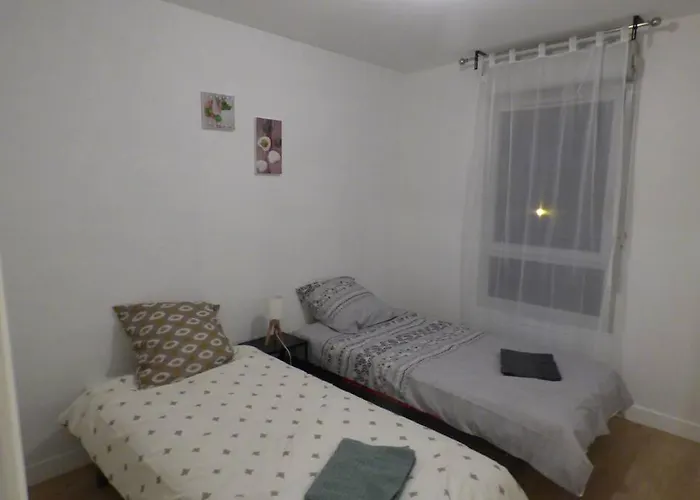 Appartement T3 Spacieux, Renové En 2020 -pkg-métro